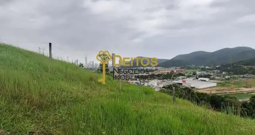 Terreno com Vista Panorâmica no bairro Nova Esperança, Balneário Camboriú - Alto do morro