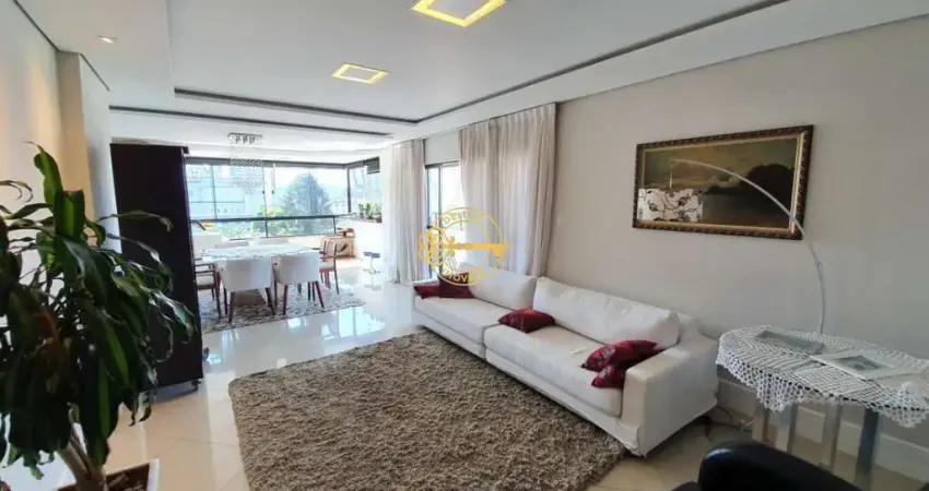 Apartamento com 280 m² com quatro suítes, sendo uma master, à venda no centro de itajaí.