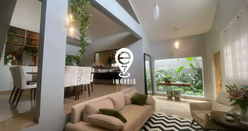 Casa à venda com 325m², 3 quartos e 4 vagas - Bosque da Saúde / SP