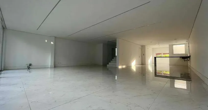 Sobrado à venda, 4 quartos, 4 suítes, Granja Julieta - São Paulo/SP