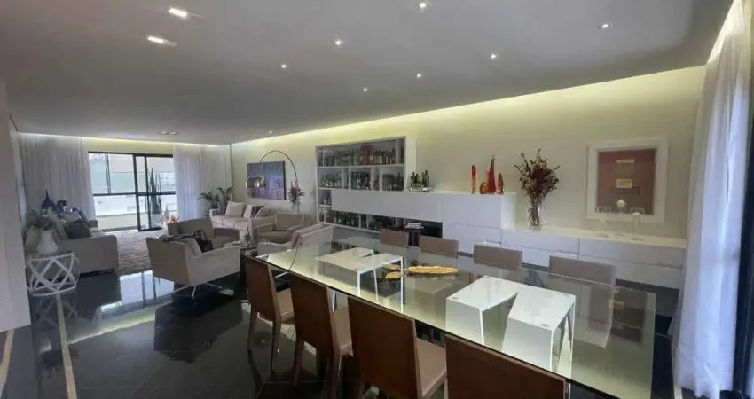 Cobertura à venda, 3 quartos, 3 suítes, Moema - São Paulo/SP