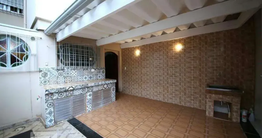 Sobrado à venda, 3 quartos, 1 suíte, Vila Cordeiro - São Paulo/SP