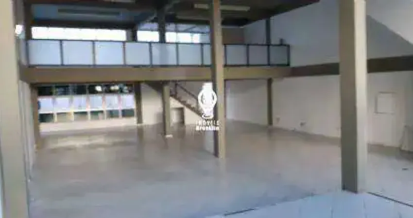 EXCELENTE PRÉDIO COMERCIAL NO BROOKLIN COM ÓTIMA LOCALIZAÇÃO