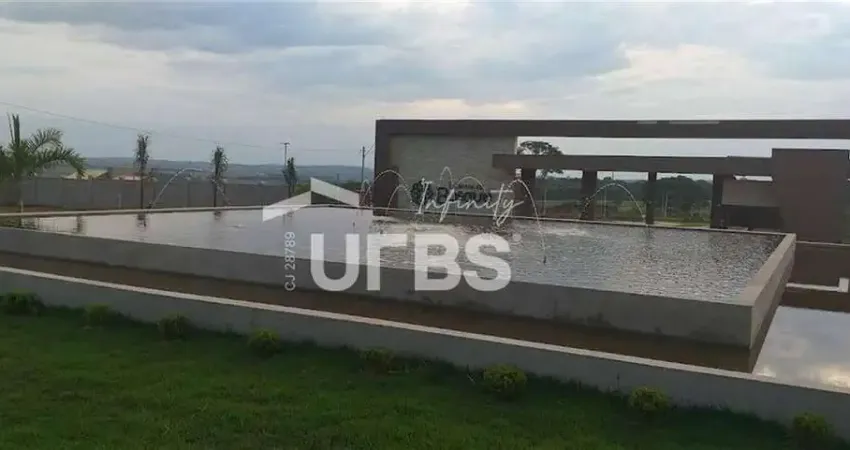 Terreno à venda no Centro, Santo Antônio de Goiás