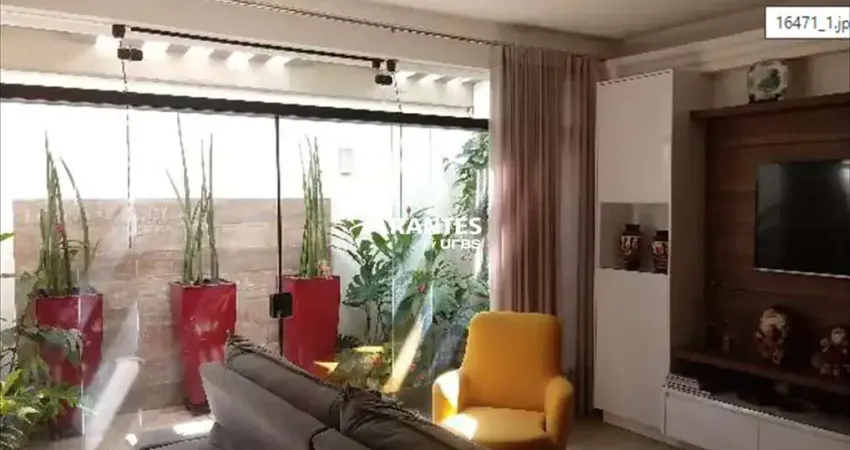 Casa com 3 quartos à venda na Avenida João XXIII, Saraiva, Uberlândia