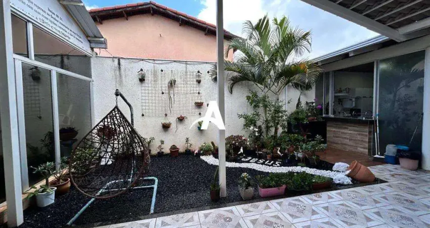 Casa com 3 quartos à venda na Rua Sebastião Rangel, Santa Mônica, Uberlândia