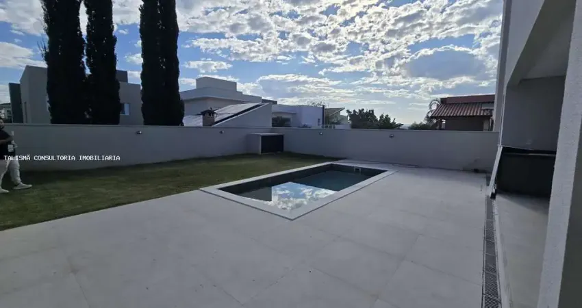 Sobrado para Venda em Indaiatuba, Jardim Residencial Alto De Itaici, 3 dormitórios, 3 suítes, 4 banheiros, 4 vagas