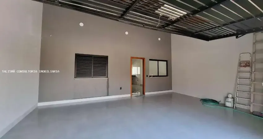 Casa para Venda em Indaiatuba, Parque Barnabé, 2 dormitórios, 1 banheiro, 2 vagas