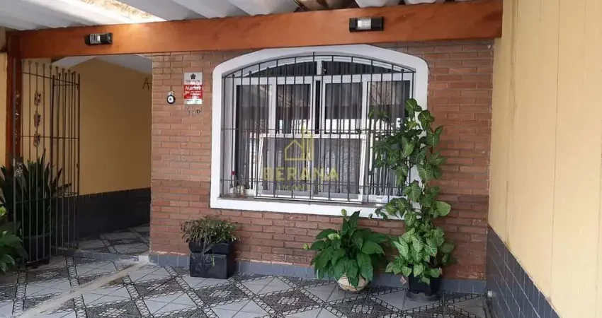Sobrado Espaçoso na Vila Mazzei com Suíte, Edícula e Garagem