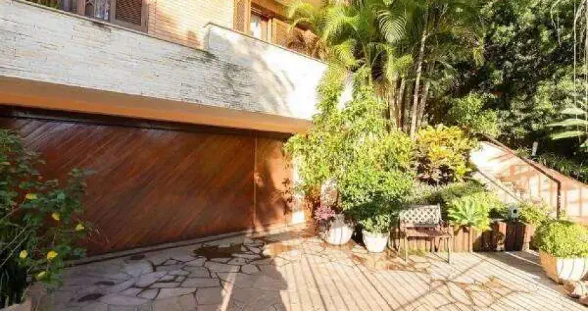 Casa 4 quartos e 4 vagas de garagem / bairro chácara das pedras