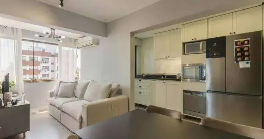 Cobertura com 2 quartos e 2 banheiros / passo da areia - porto alegre