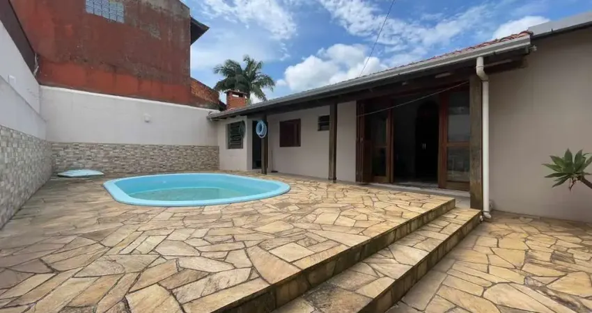 Casa com 3 quartos à venda na Rua Pedro Monteiro Ramos, 145, Centro, Gravataí