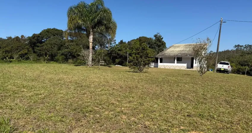 Sítio em Taiacupeba, da ate pra fazer o seu tao sonhado lago, com 50 mil metros de extensão.