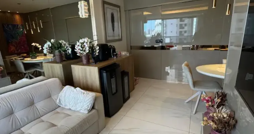 Lindo apartamento mobiliado e decorado na Rua Real da Torre - PORTEIRA FECHADA