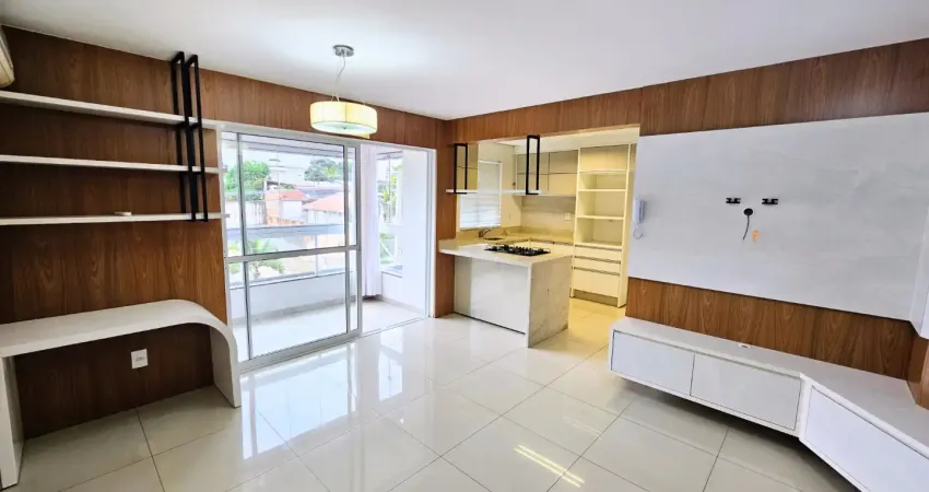 Apartamento à Venda – Suíte + 1 Quarto | Bairro Universitário – Chapecó/SC Próximo ao Supermercado Royal | Mobiliado e Decorado | Pronto para morar
