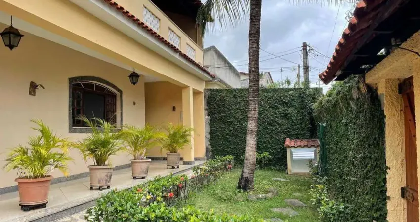 Casa à venda, 334 m² por R$ 890.000,00 - Jardim Sulacap - Rio de Janeiro/RJ