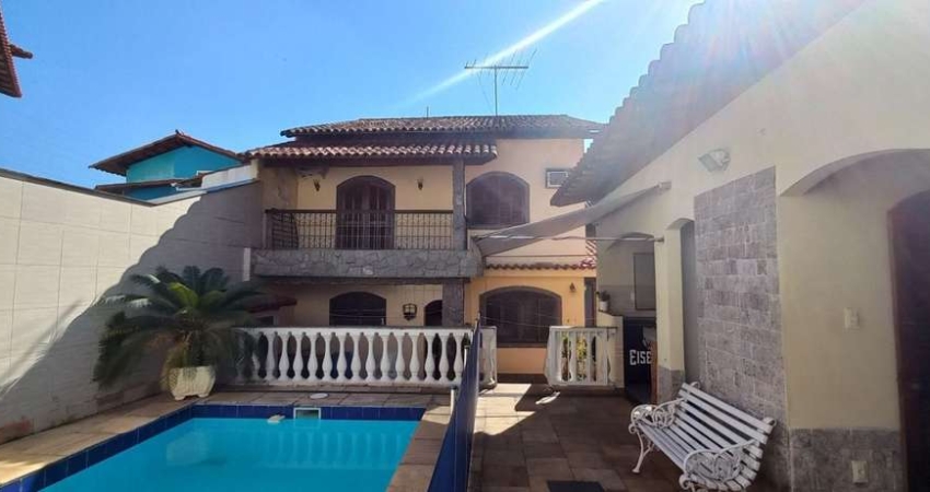 Casa com 3 dormitórios à venda, 264 m² por R$ 1.250.000 - Vila Valqueire - Rio de Janeiro/RJ