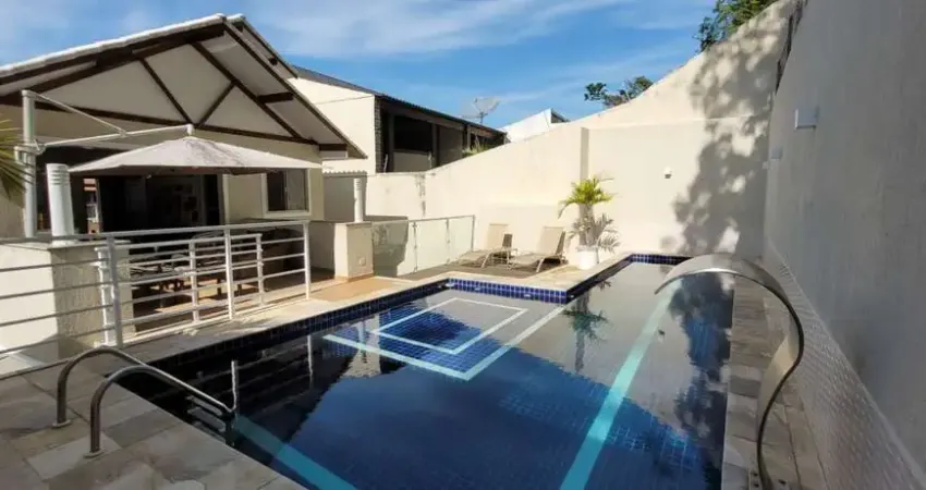 Casa com 4 dormitórios à venda, 303 m² por R$ 1.300.000 - Vila Valqueire - Rio de Janeiro/RJ