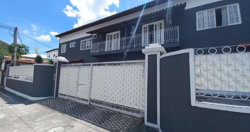 Casa com 2 dormitórios à venda, 61 m² por R$ 370.000 - Jardim Sulacap - Rio de Janeiro/RJ