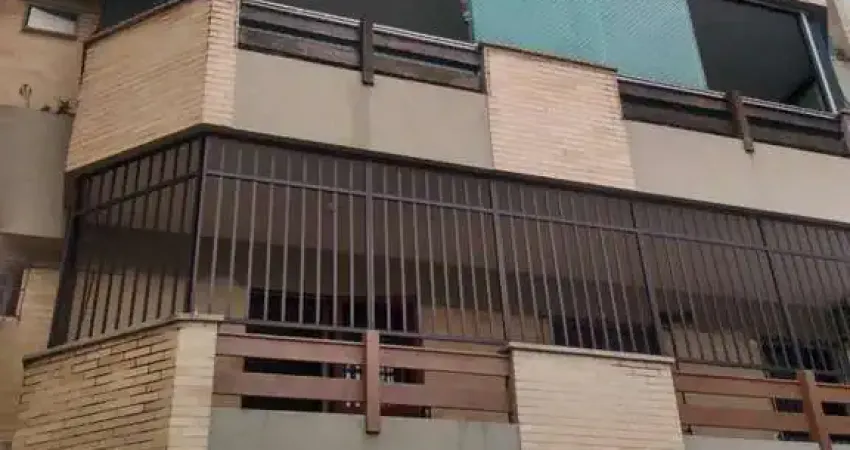 Apartamento com 2 dormitórios para alugar, 75 m² por R$ 2.691/mês - Vila Valqueire - Rio de Janeiro