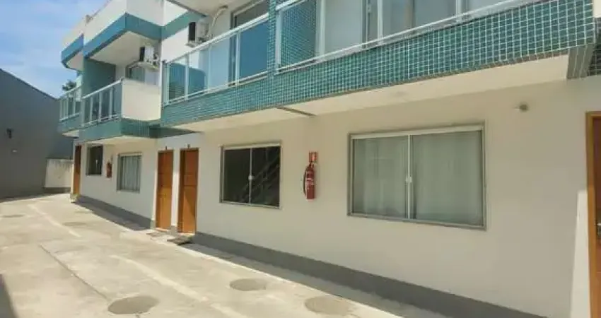 Casa com 2 dormitórios, 68 m² - venda por R$ 330.000 ou aluguel por R$ 2.072/mês - Vila Valqueire -