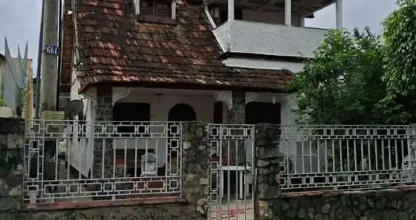 Casa com 3 dormitórios à venda, 200 m² por R$ 490.000 - Marechal Hermes - Rio de Janeiro/RJ