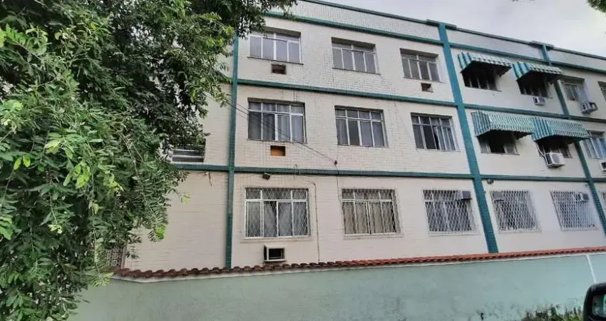 Apartamento com 2 dormitórios para alugar, 75 m² por R$ 1.761,82/mês - Vila Valqueire - Rio de Jane