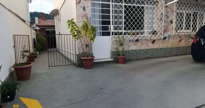 Vendo Casa Térrea no Perissê com 3 Quartos e Área Gourmet