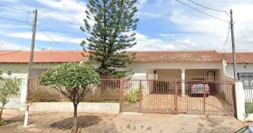 Casa com 3 quartos  para alugar, 145.00 m2 por r$2000.00  - messianico - londrina/pr