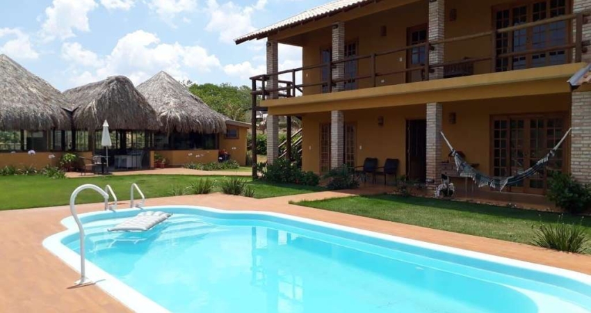 Casa com 3 quartos  à venda, 220.00 m2 por R$2500000.00  - Centro - Sertaneja/PR
