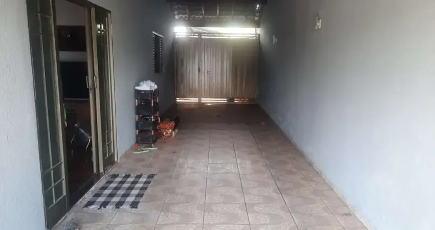 Casa com 3 quartos  à venda, 160.00 m2 por R$420000.00  - Jardim Sao Paulo - Londrina/PR