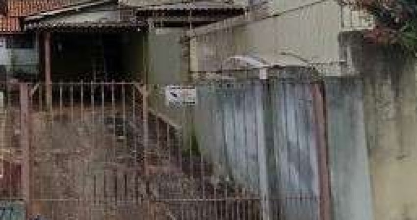 Casa com 1 quarto  para alugar, 40.00 m2 por R$750.00  - Bela Vista - Londrina/PR