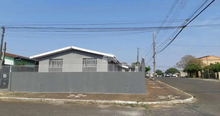 Casa com 3 quartos à venda na Rua Vereador Dorival de Arruda Moura, 237, Uvaranas, Ponta Grossa