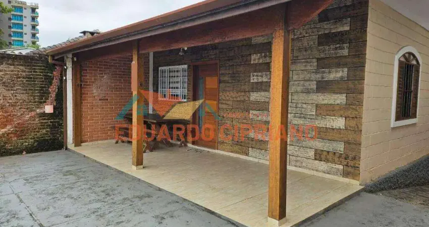 Casa com 3 dormitórios à venda, 120 m² Próximo ao mar em Caraguatatuba/SP