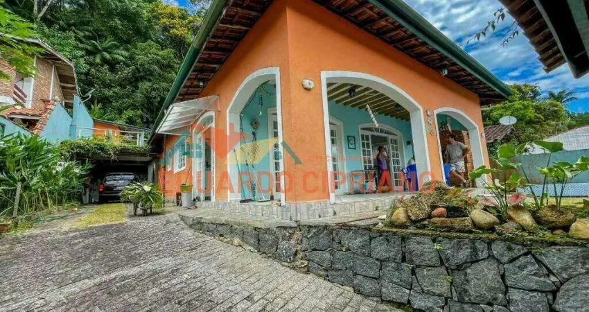 Casa com 3 dormitórios à venda, 134 m² por R$ 850.000,00 - Tabatinga - Caraguatatuba/SP