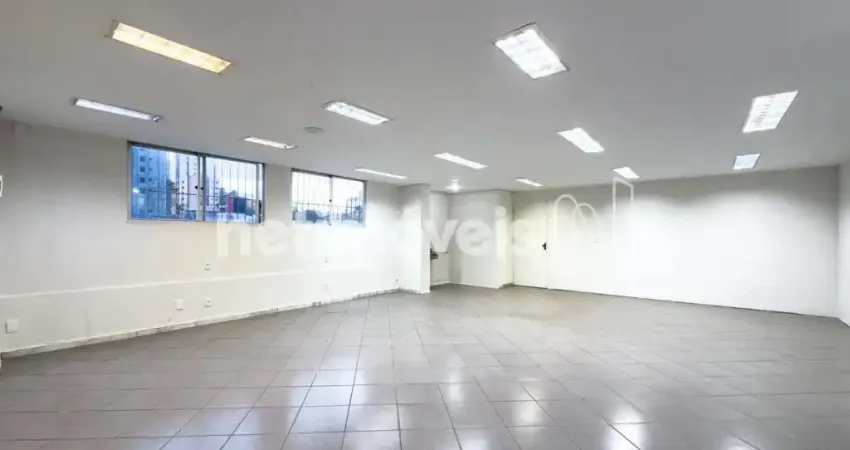 Sala comercial com 3 salas para alugar na Avenida Cristiano Machado, 640, Sagrada Família, Belo Horizonte