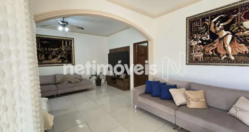 Casa com 5 quartos à venda na Rua Mossoró, Nova Floresta, Belo Horizonte