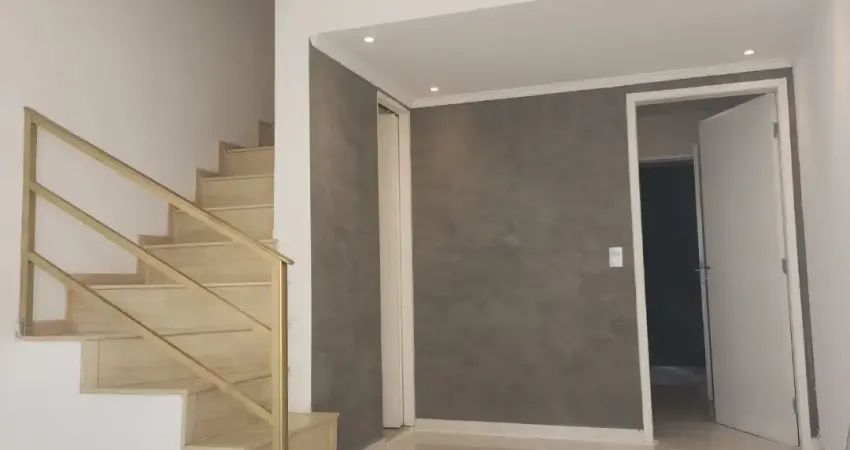 Casa em condomínio fechado com 2 quartos para alugar na Rua Sócrates Abrahão, 201, Parque Munhoz, São Paulo