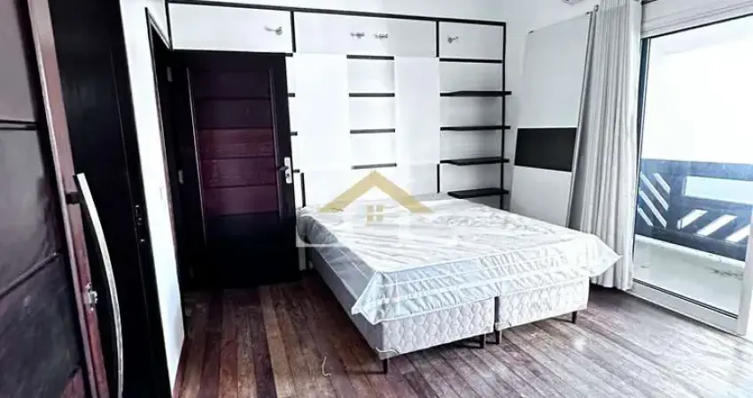 Casa espetacular de três pisos para alugar em Balneário Piçarras