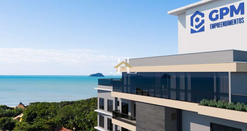 A 200m da praia em Balneário Piçarras SC (veja tour virtual)
