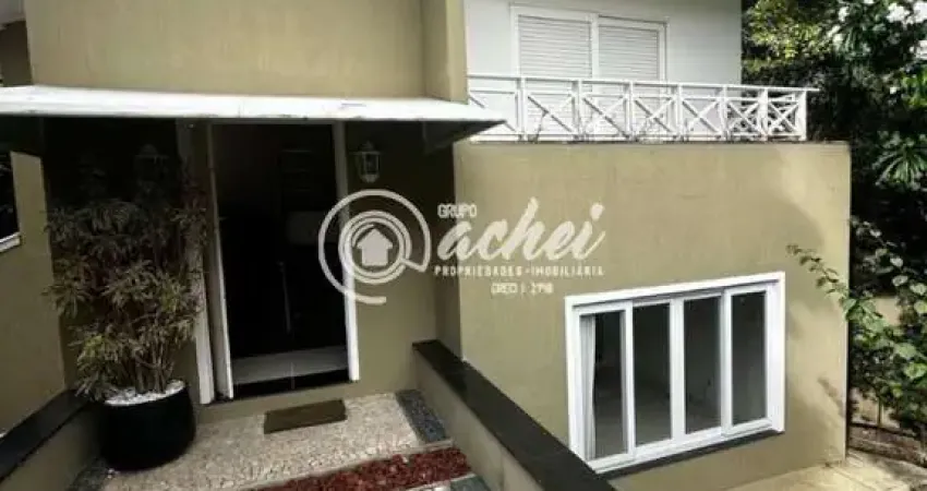 Casa com 4/4 - sendo 03 suítes no Condomínio Vilas do Bosque