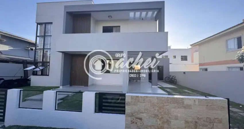 Casa Duplex 3/4 com planejados no Condomínio Foz Joanes