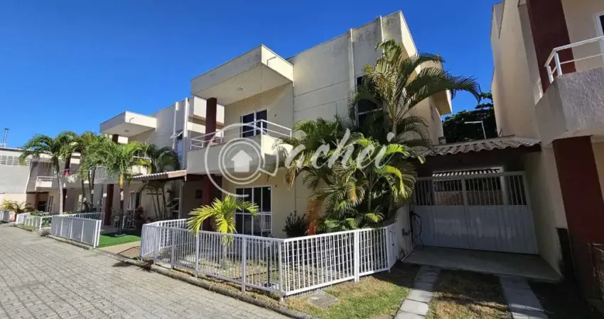 Casa de Condomínio 4/4 nascente para locação em Buraquinho