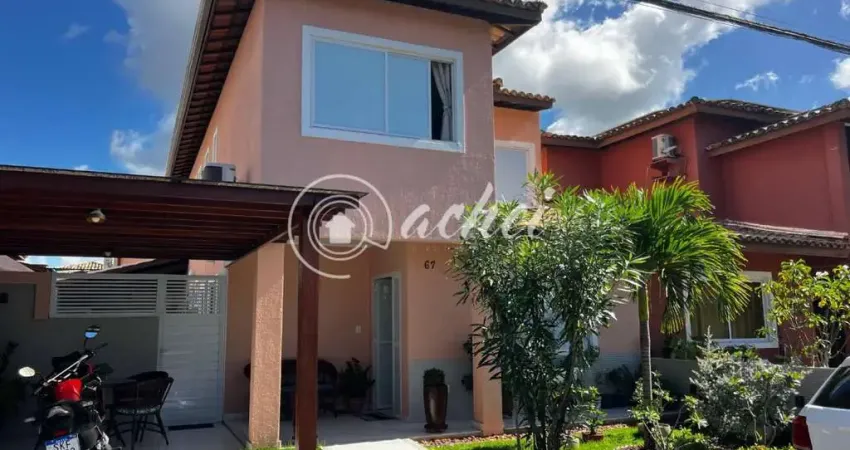 Casa de Condomínio 4/4 nascente à venda na Av. Luiz Tarquínio