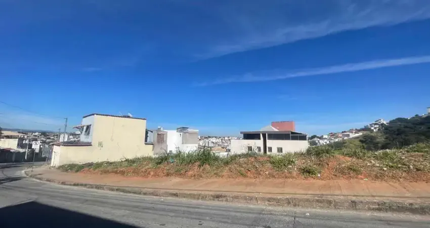 Terreno à venda no Arvoredo 2ª Seção, Contagem 