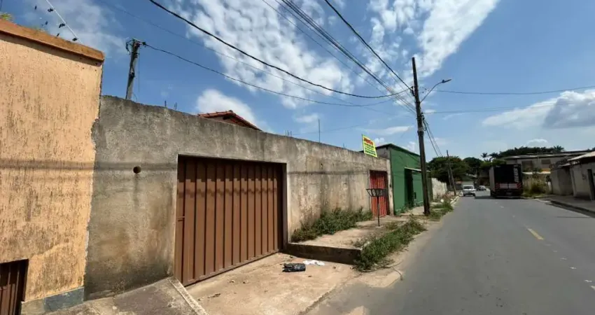 Casa com 8 quartos à venda no Pedra Azul, Contagem 