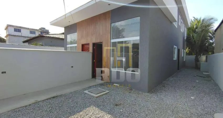 Duplex no verdes mares a 50m da rodovia, com 3 quartos, rio das ostras