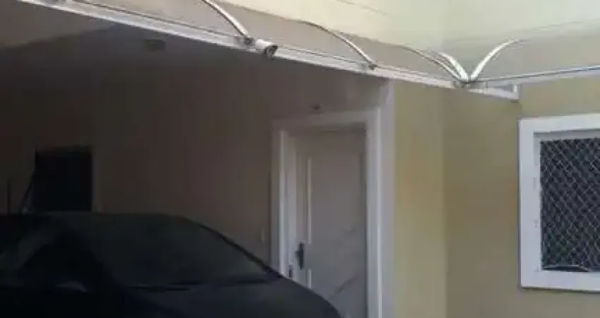 Casa de condomínio sobrado para venda possui 90 metros quadrados com 3 quartos