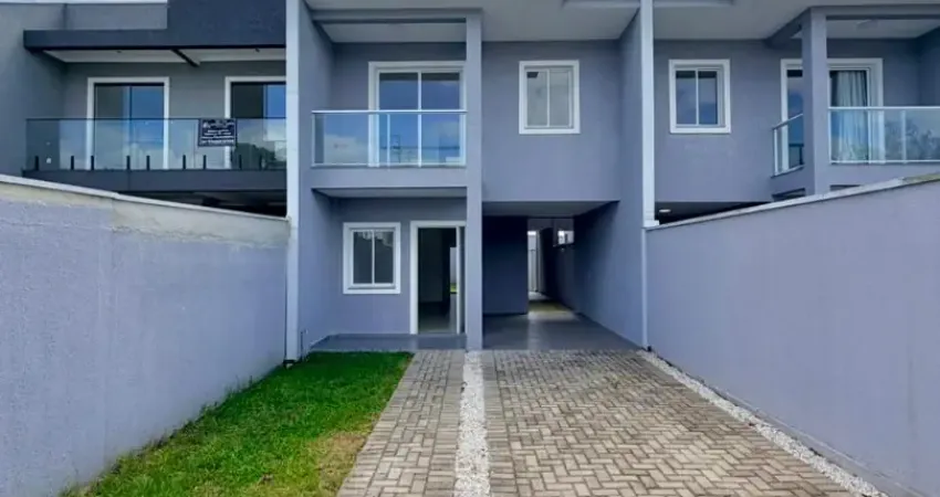 Sobrado novo com amplo quintal, 3 quartos , 5 vagas na cidade jardim, são josé dos pinhais-pr