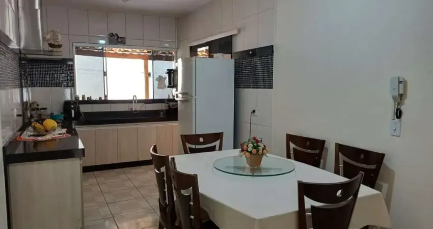 Casa com 3 quartos à venda na das Acácias, 54, Setor Goiânia 2, Goiânia